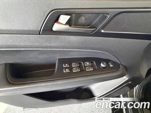 KG_Mobility_Ssangyong Rexton 2020 thumb 10