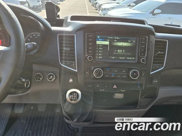 Hyundai Staria 2016 thumb 9