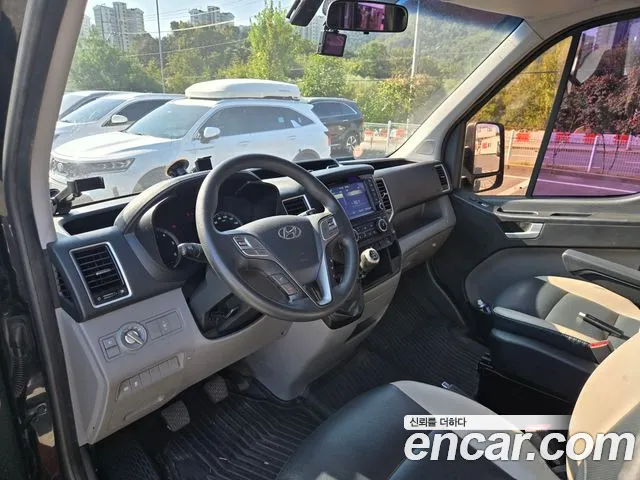 Hyundai Staria 2016 thumb 12