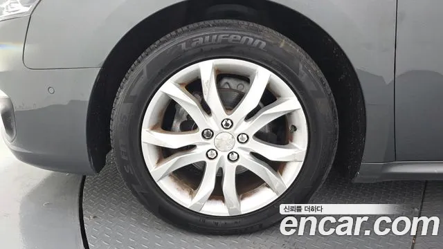 Peugeot 508 2016 thumb 5