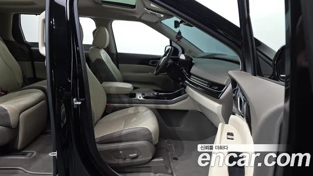 Kia Carnival 2024 thumb 11