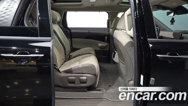 Kia Carnival 2024 thumb 12