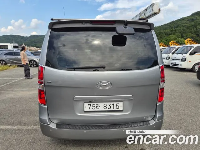 Hyundai Starex 2014 thumb 4