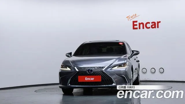 Lexus ES 2021 thumb 3