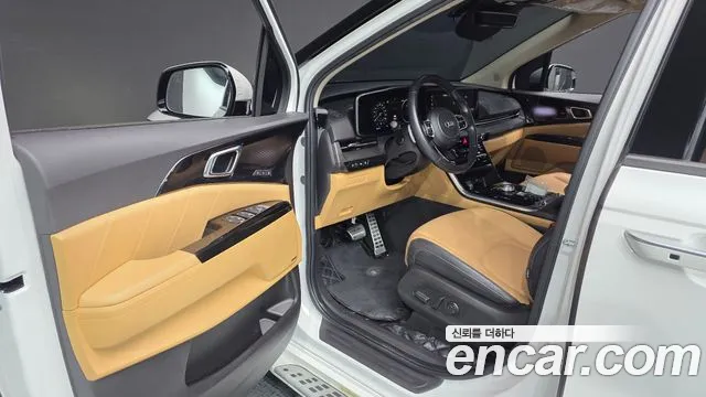 Kia Carnival 2021 thumb 10