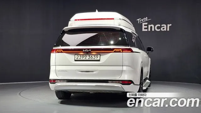 Kia Carnival 2021 thumb 4