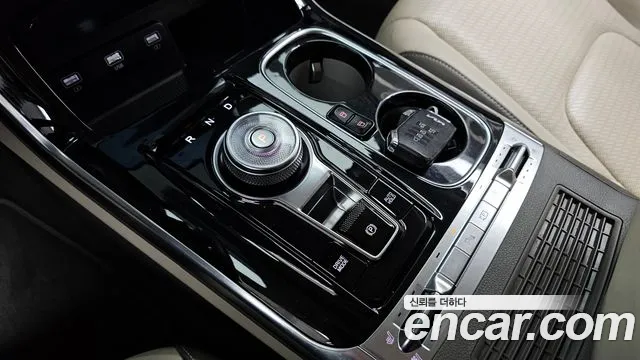 Kia Carnival 2021 thumb 9