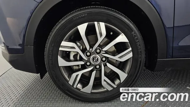 KG_Mobility_Ssangyong TIBOLI 2018 thumb 4