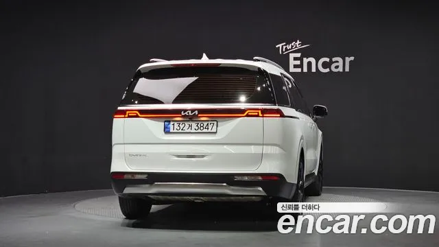 Kia Carnival 2022 thumb 4
