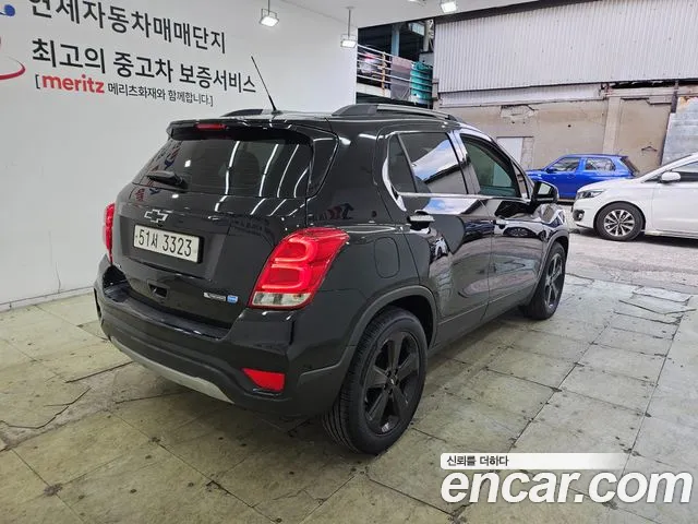 ChevroletGMDaewoo Tracker 2018 thumb 2