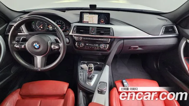BMW 3-Series 2018 thumb 7