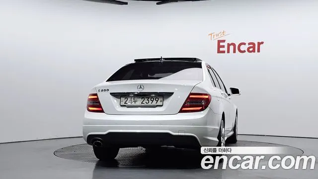 Mercedes-Benz C-Класс 2013 thumb 4