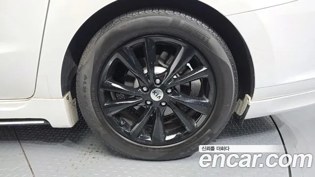 Kia Carnival 2020 thumb 5
