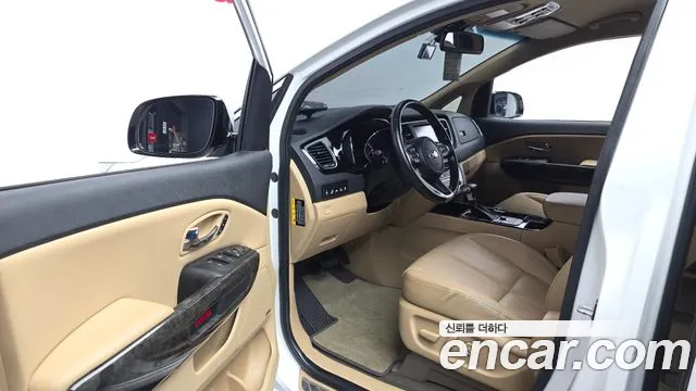 Kia Carnival 2020 thumb 10
