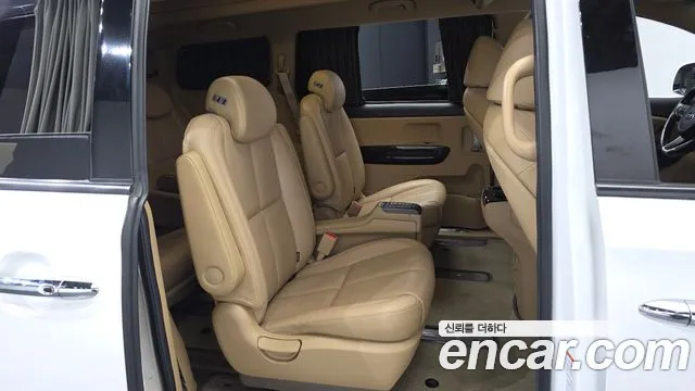Kia Carnival 2020 thumb 12