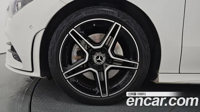 Mercedes-Benz CLA 2021 thumb 5
