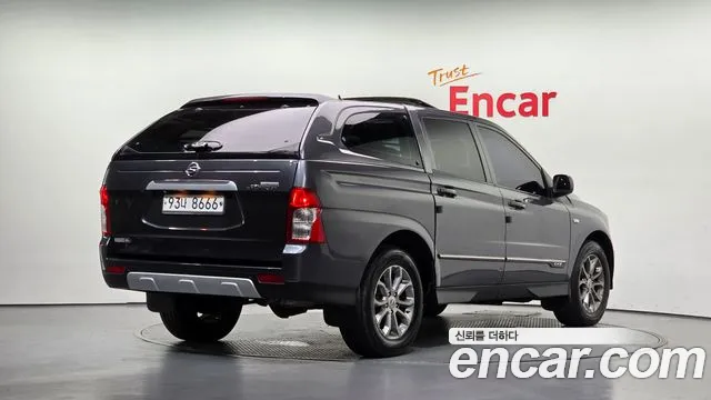 KG_Mobility_Ssangyong KORANDO 2013 thumb 2