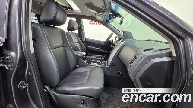 KG_Mobility_Ssangyong KORANDO 2013 thumb 10