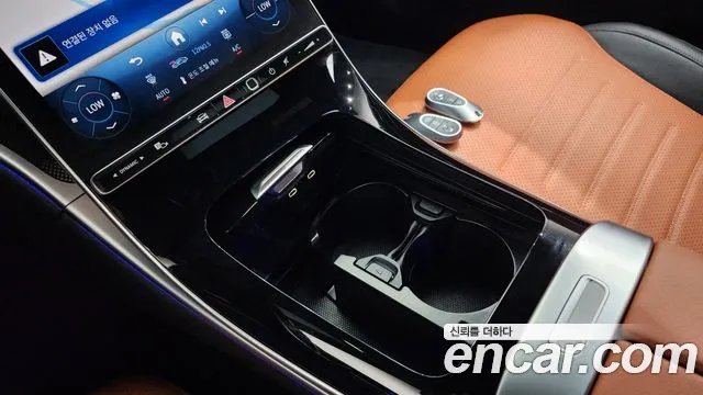Mercedes-Benz C-Класс 2025 thumb 9