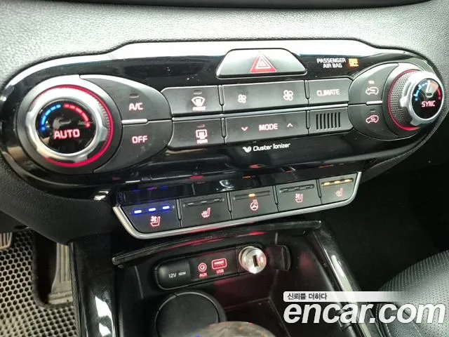 Kia Sorento 2015 thumb 10
