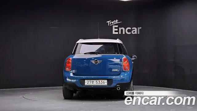 MINI Countryman 2012 thumb 3
