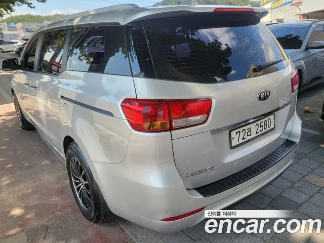 Kia Carnival 2014 thumb 2