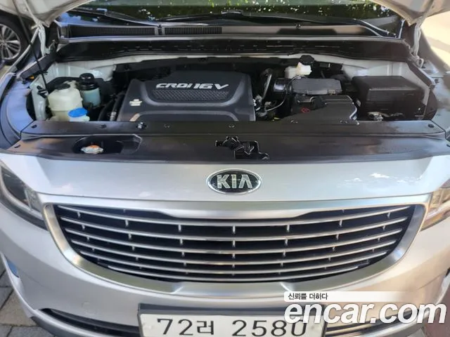 Kia Carnival 2014 thumb 6