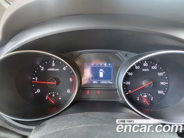Kia Carnival 2014 thumb 8