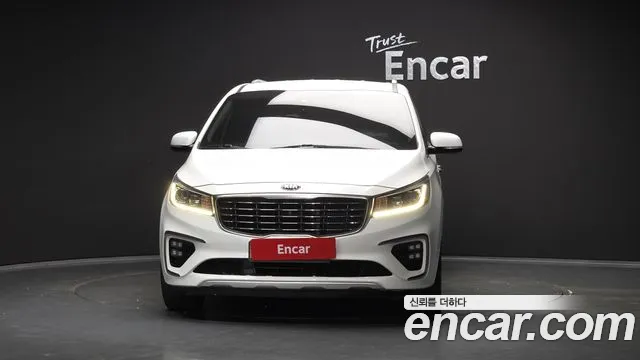 Kia Carnival 2019 thumb 3