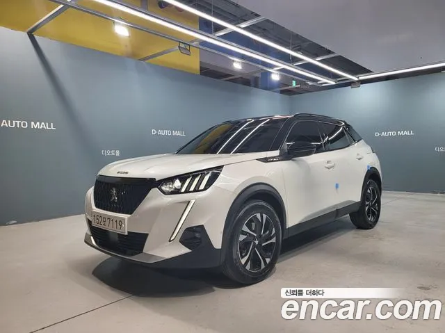 Peugeot 2008 2020 thumb 11