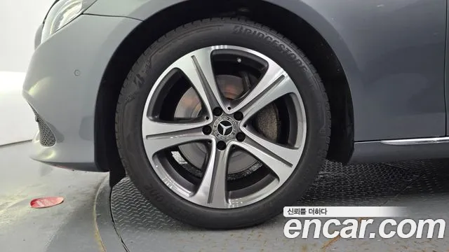 Mercedes-Benz E-Класс 2018 thumb 5