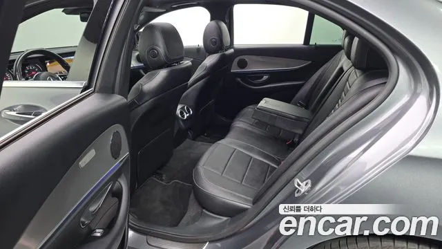 Mercedes-Benz E-Класс 2018 thumb 11