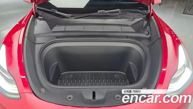 Tesla Model Y 2022 thumb 6