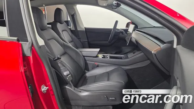 Tesla Model Y 2022 thumb 12