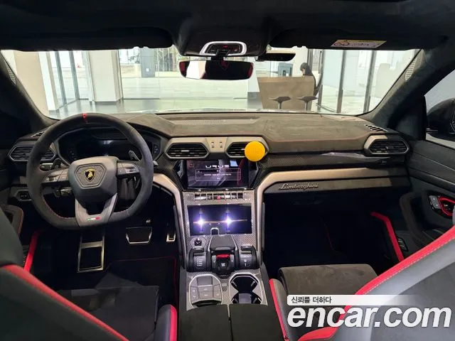 Lamborghini Urus 2024 thumb 7