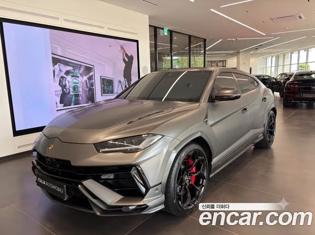 Lamborghini Urus 2024 thumb 12