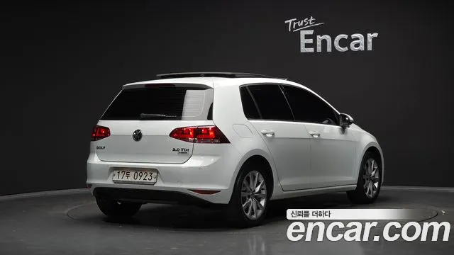 Volkswagen Golf Sportsvan 2015 thumb 2