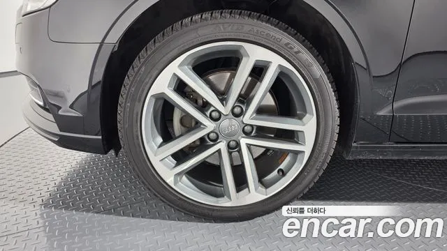 Audi A3 2020 thumb 4