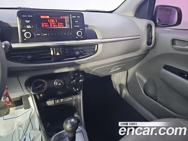 Kia Morning 2018 thumb 10