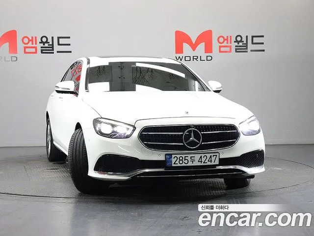 Mercedes-Benz E-Класс 2022 thumb 2