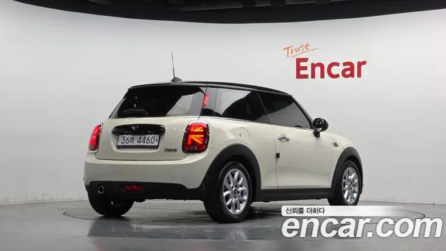 MINI Hatch 2017 thumb 2