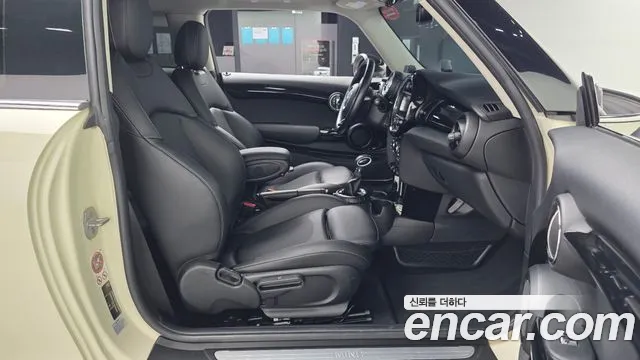 MINI Hatch 2017 thumb 11