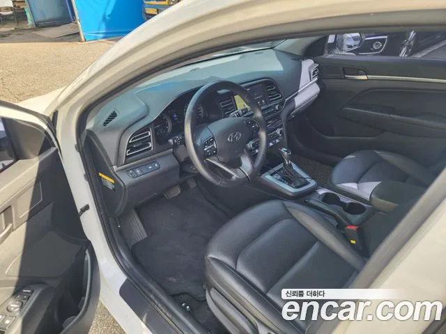 Hyundai Avante 2019 thumb 8