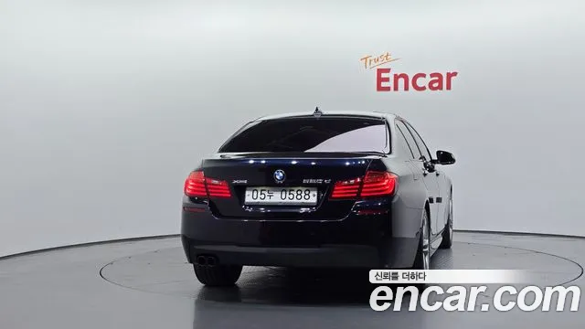 BMW 5-Series 2016 thumb 4