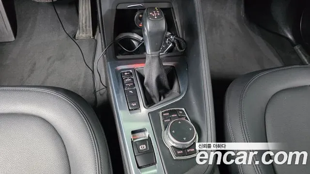 BMW X1 2016 thumb 9