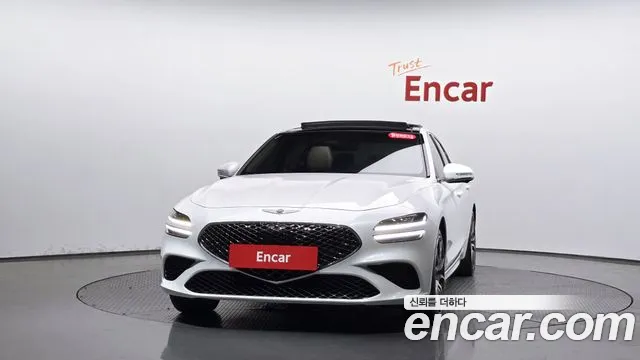 Genesis G70 2023 thumb 2