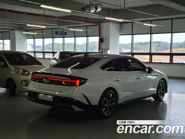 Hyundai Sonata 2023 thumb 2