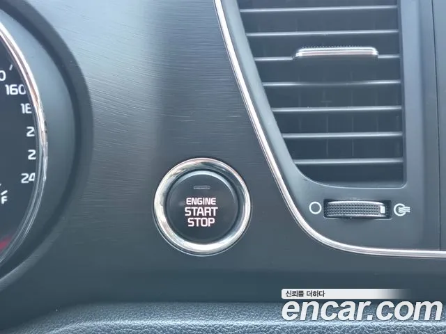 Kia Carnival 2019 thumb 8