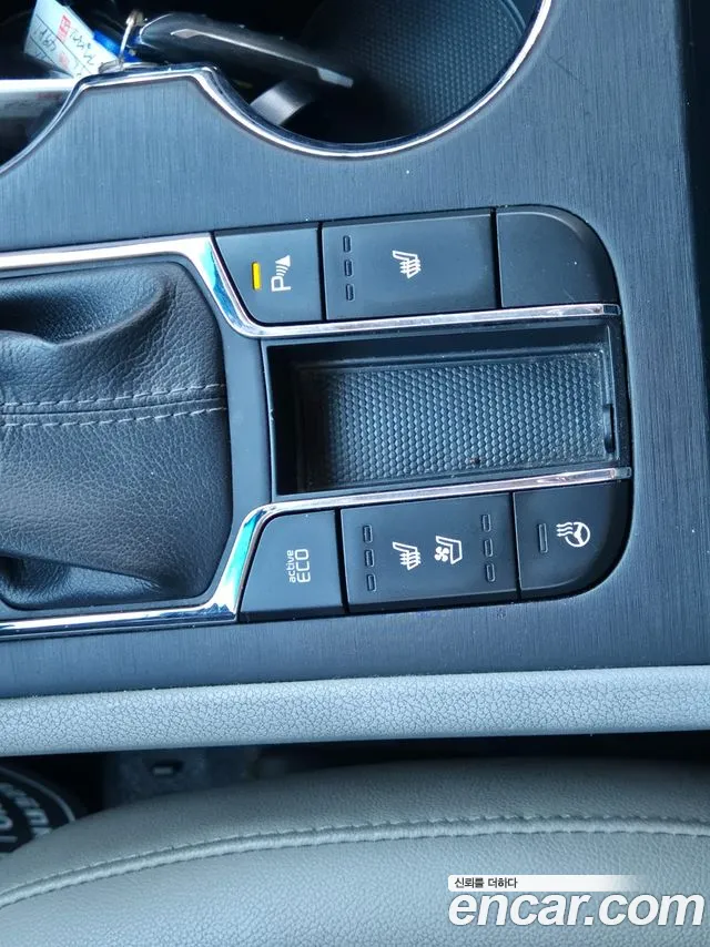 Kia Carnival 2019 thumb 10