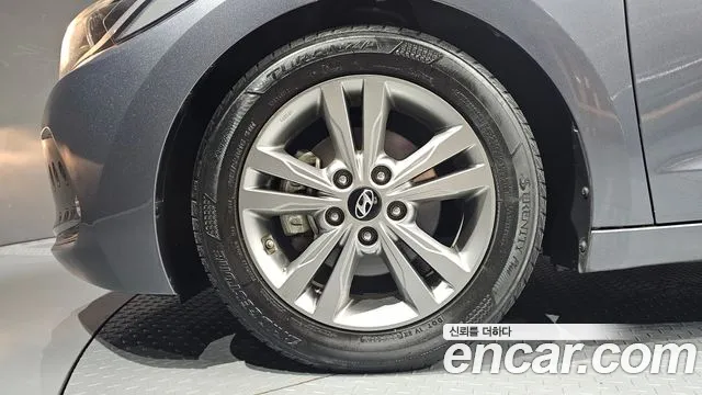 Hyundai Avante 2016 thumb 5